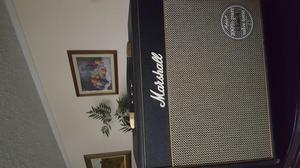 Amplificador a tubo marshall class5 ukgibson fender