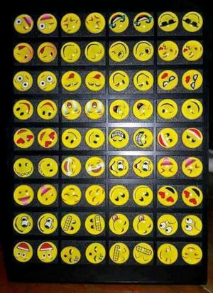 Aretes de Emoji en Display, 36 Pares