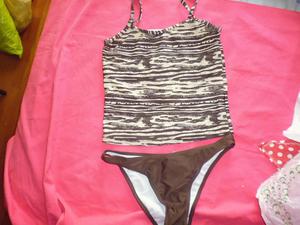 Tankini dos piezas en tonos marron con crema, talla M.