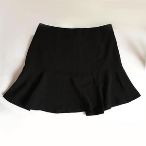 Mini falda de pliegues color negro