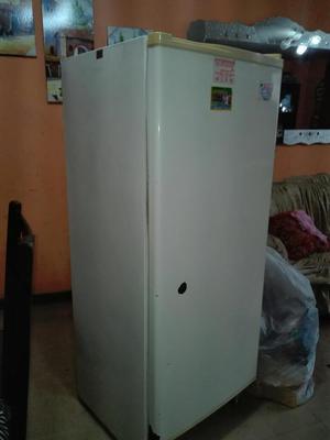 Refrigeradora