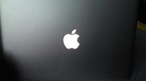 Macbook pro c2d 4gb ram y 500 hhd