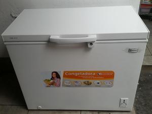 VENDO congeladora horizontal Miray CM 217.