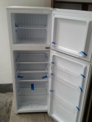 VENDO refrigeradora MIRAY.