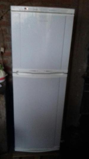 Refrigeradora Coldex de 380 Litros