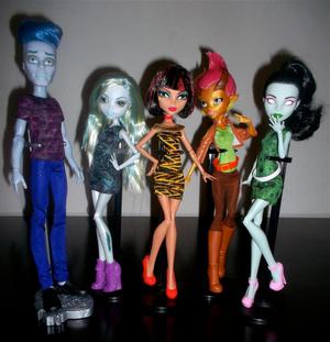 Muñeca Monster High Consejo Estudiantil Pack de 5 muñecos