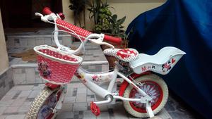 Bicicleta semi nueva minnie