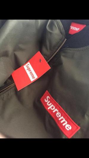 Polera Supreme