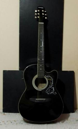 vendo guitarra acustica marca venezia color negro