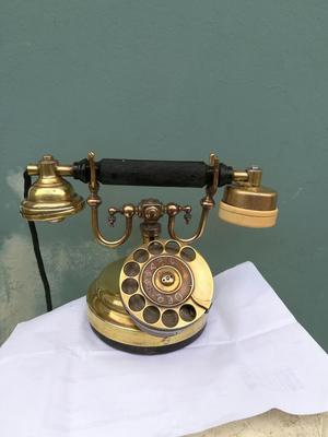 Antiguo Telefono de Bronce