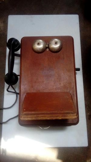 Antiguo Telefono de Magneto Ericsson