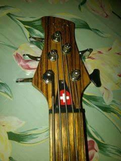 Fretless 5 cuerdas activo info 