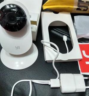 Camara de Seguridad Yi Home 720P
