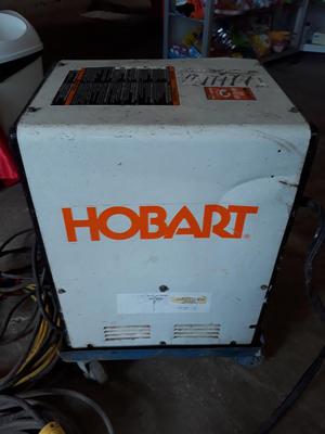 Máquina de Soldar Hobart