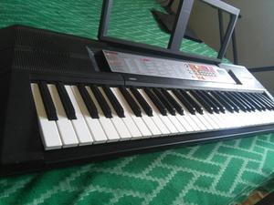 Teclado Yamaha Psr F50