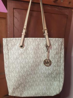 Cartera Michael Kors North South