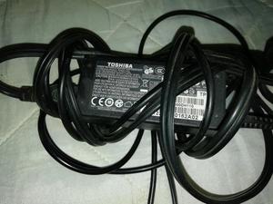 Cargador de Laptop Toshiba