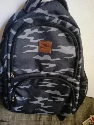 Mochilas Doo Variados