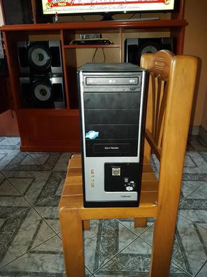 Se Vende Pc con Todos Sus Complementos