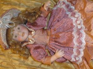 muñeca antigua de porcelana