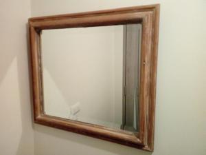 Espejo biselado con marco de pino oregón