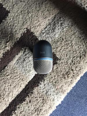 Shure Beta 52 Microfono