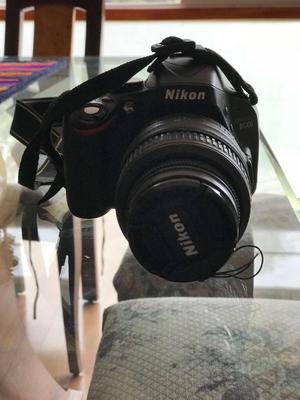 Cámara semiprofesional Nikon D