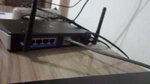 Router inalambrico Dlink y tarjeta wifi TPLink