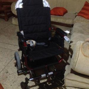 Se Vende Silla de Ruedas Electrica