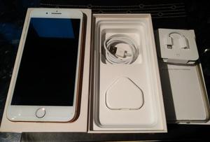 iphone 8 plus color blanco con accesorios