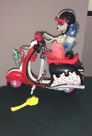 Juguete Scooter Ghoulia Yelps
