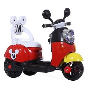 Moto Mickey a batera modelo Disney comunicarse por Whatsapp