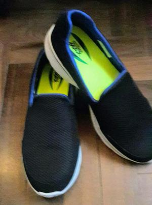 Zapato Zapatilla Negras Skechers 39.5