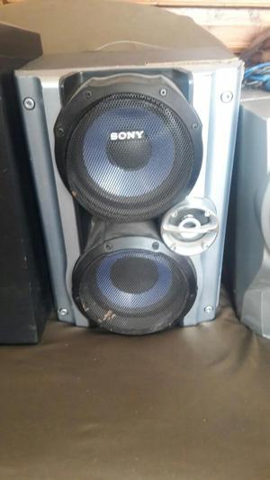 Parlantes Sony. 4 Amplificadores de Soni