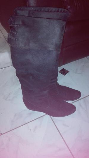 Botas