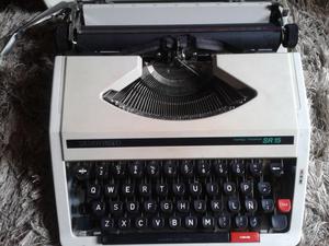 Maquina de escribir portatil modelo SR15