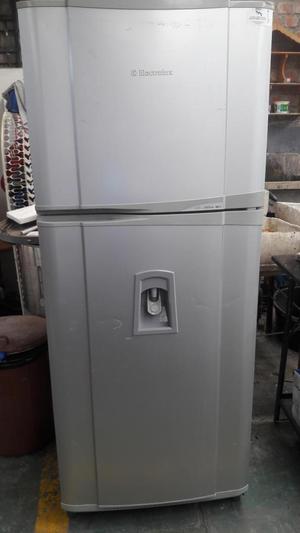 VENDO REFRIGERADORA