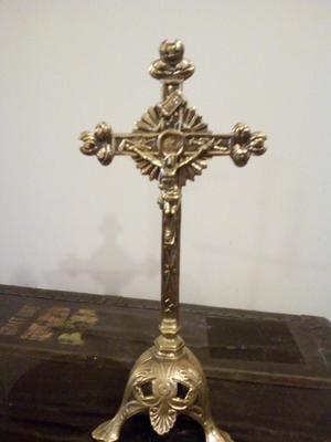 CRUZ DE ALTAR DE BRONCE