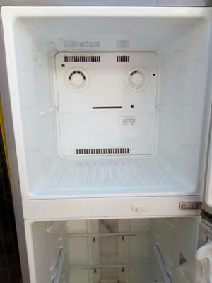 Se.vende Refrigerador