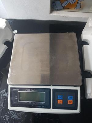 Balanza electrónica 10Kg/0.1g