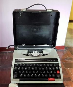 Máquina De Escribir Silver Reed