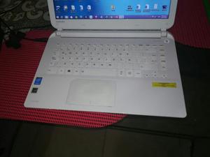 Vendo Laptop Casi Nueva