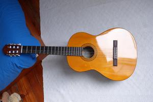 Guitarra Yamaha C40