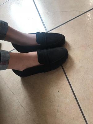 Zapatos de Gamuza