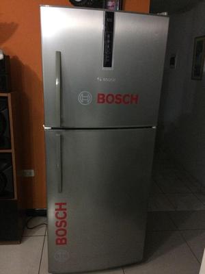 Refrigeradora Bosch de 418 Litros