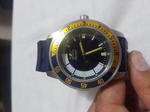 Reloj deportivo INVICTA