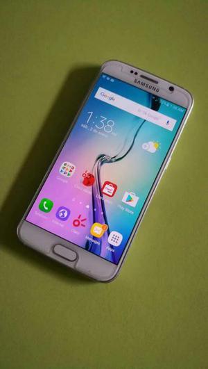 Samsung Galaxy S6 con Ligero Detalle