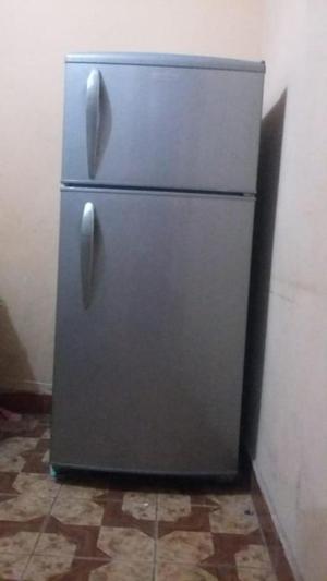 Venta Refrigerador Indurama