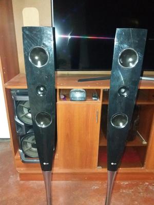 Vendo 2 Pedestales para Home Theatre Lg