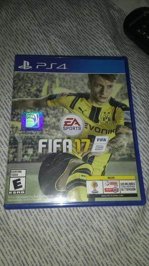 Vendo Fifa 17 Exelente Estado.